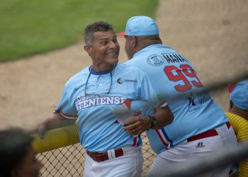 Doble A: Tony Valentín gana premio Dirigente del Año ￼￼