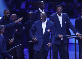 Subastarán camiseta de Michael Jordan valorada entre $3 y $5 millones