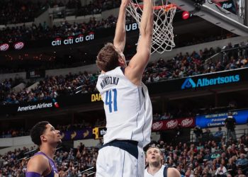 MAVERICKS INAUGURARÁN LA ESTATUA DE NOWITZKI EL DÍA DE NAVIDAD FRENTE A LOS LAKERS
