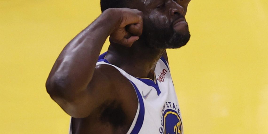 DRAYMOND GREEN SE DISCULPA PÚBLICAMENTE POR GOLPEAR A JORDAN POOLE