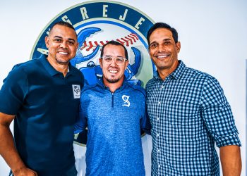 CAMBIO DE MANDO EN LOS CANGREJEROS DE SANTURCE