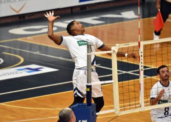 REMONTADA DE GUAYNABO PARA TOMAR VENTAJA DE 3-1 EN LA SEMIFINAL B