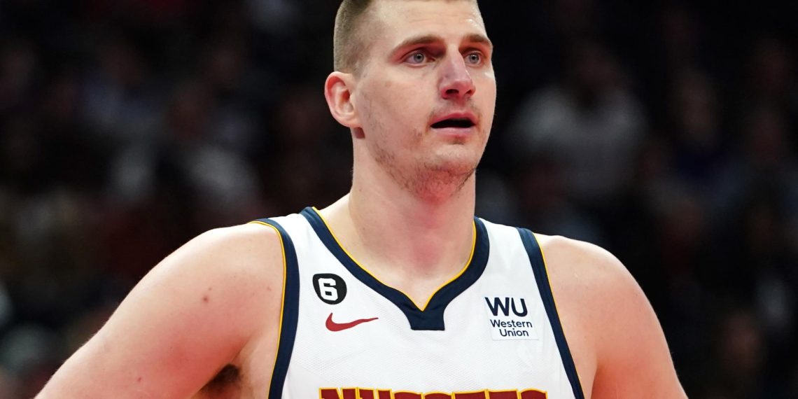 NUGGETS SUFREN HASTA EL FINAL CONTRA 76ERS SIN EMBIID NI HARDEN