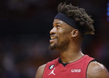 130-117. MIAMI SUPERA A MILWAUKEE